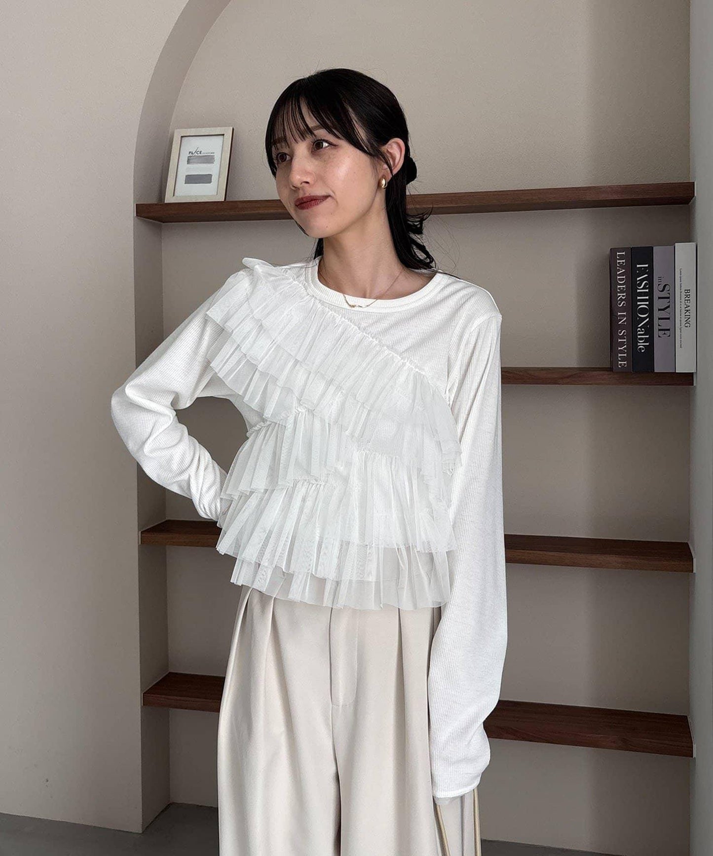 kon企畫 荷葉邊拼接長袖T恤