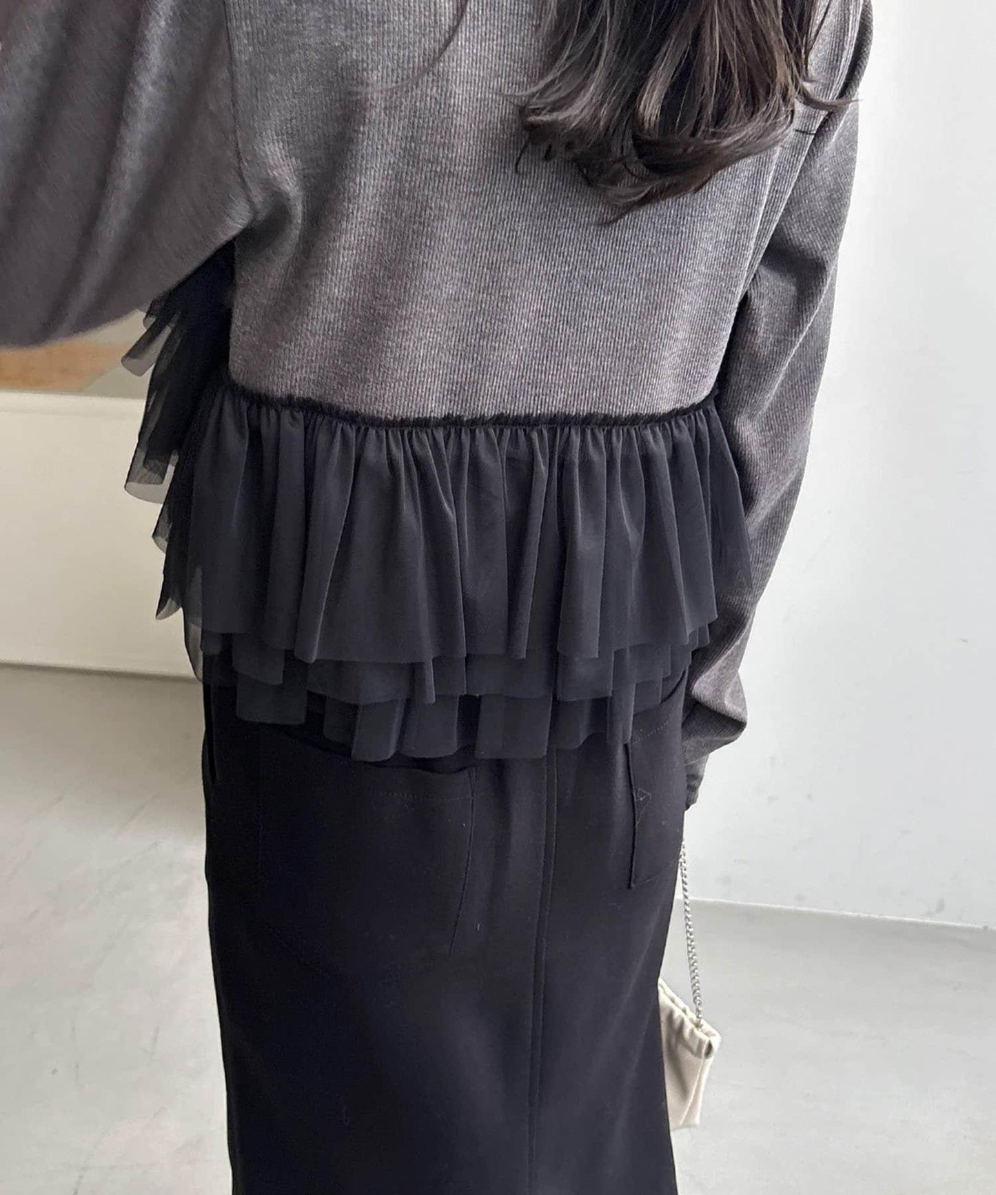 kon企畫 荷葉邊拼接長袖T恤