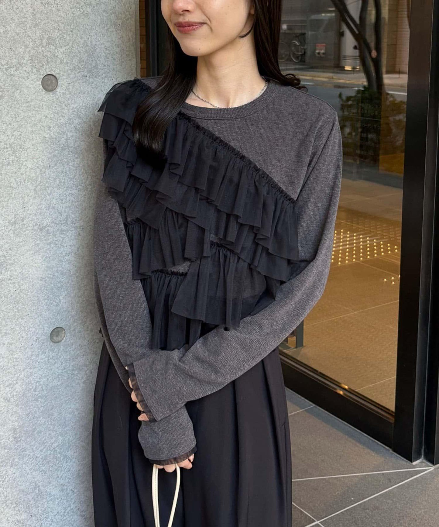 kon企畫 荷葉邊拼接長袖T恤