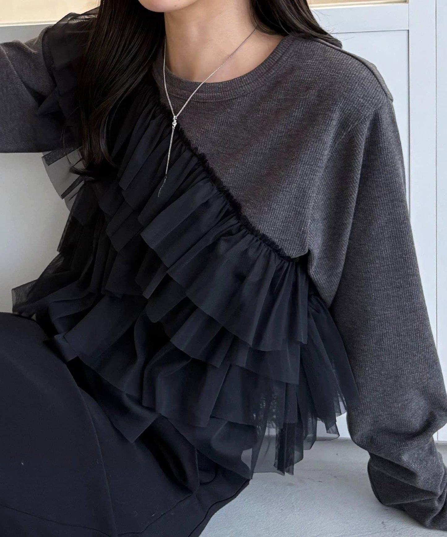 kon企畫 荷葉邊拼接長袖T恤