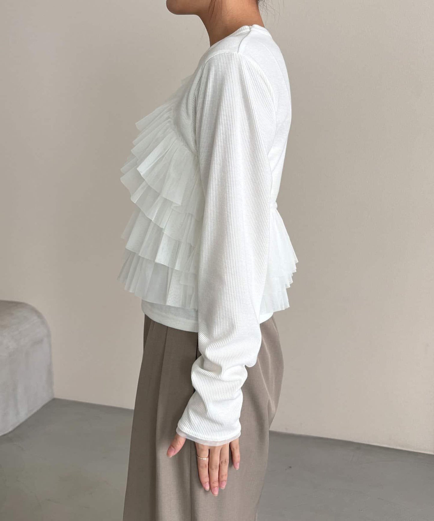 kon企畫 荷葉邊拼接長袖T恤