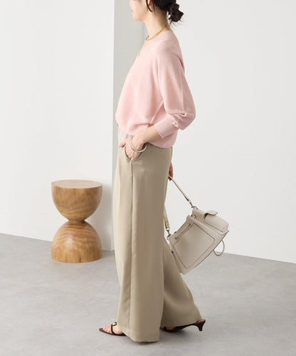 輕盈柔軟觸感 背部蓬鬆設計 輕質Gima針織 針織上衣