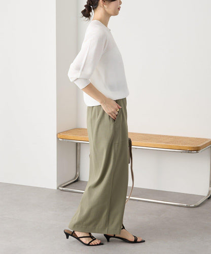 輕盈柔軟觸感 背部蓬鬆設計 輕質Gima針織 針織上衣