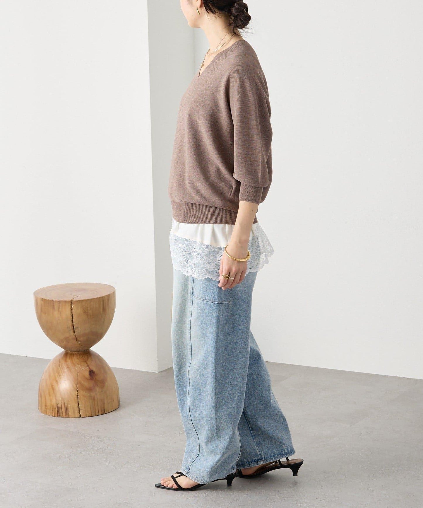 輕盈柔軟觸感 背部蓬鬆設計 輕質Gima針織 針織上衣