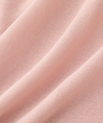 輕盈柔軟觸感 背部蓬鬆設計 輕質Gima針織 針織上衣