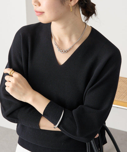 輕盈柔軟觸感 背部蓬鬆設計 輕質Gima針織 針織上衣