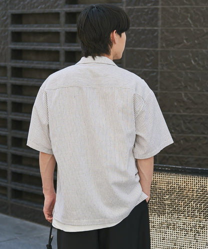 開領條紋襯衫