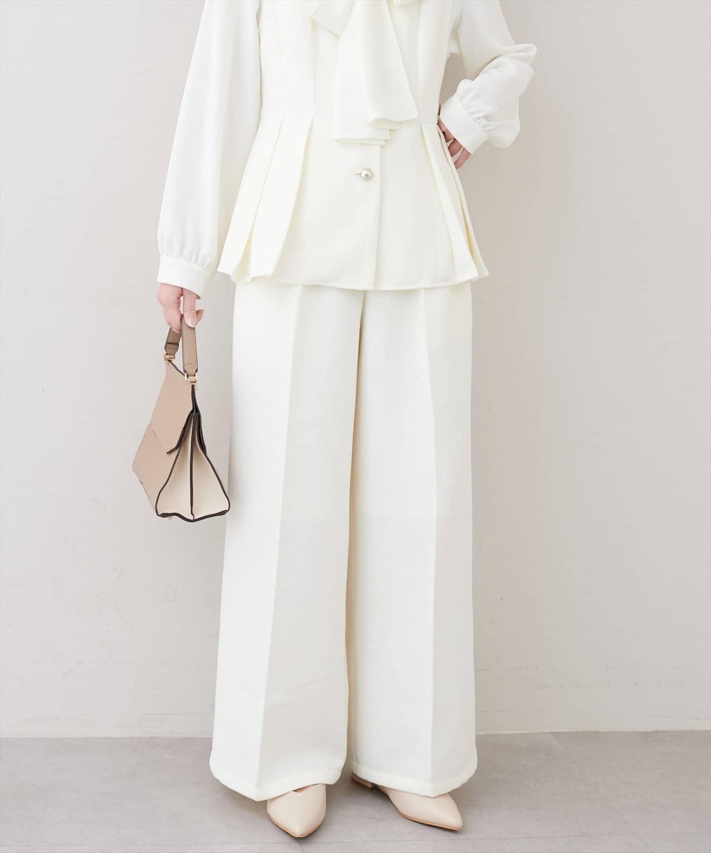 金扣褶襉闊腿褲