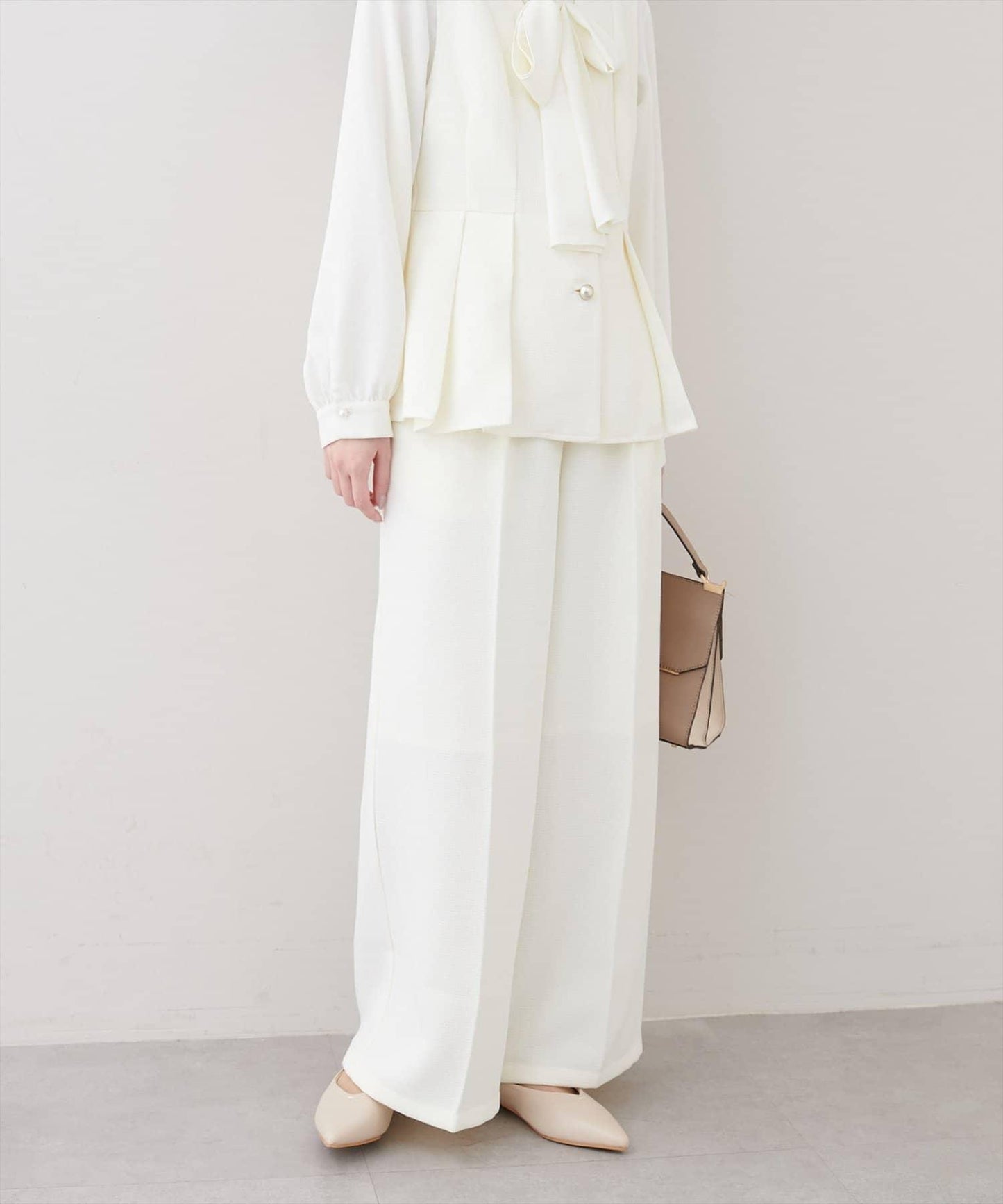 金扣褶襉闊腿褲