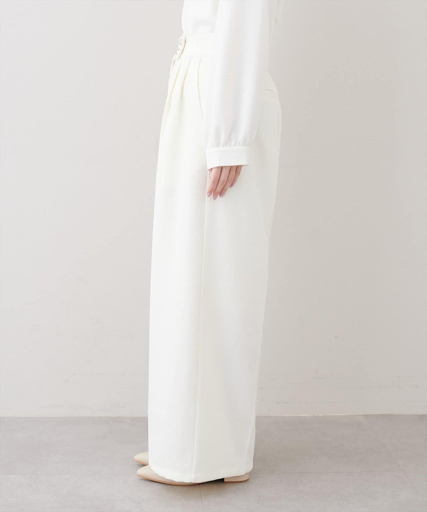 金扣褶襉闊腿褲