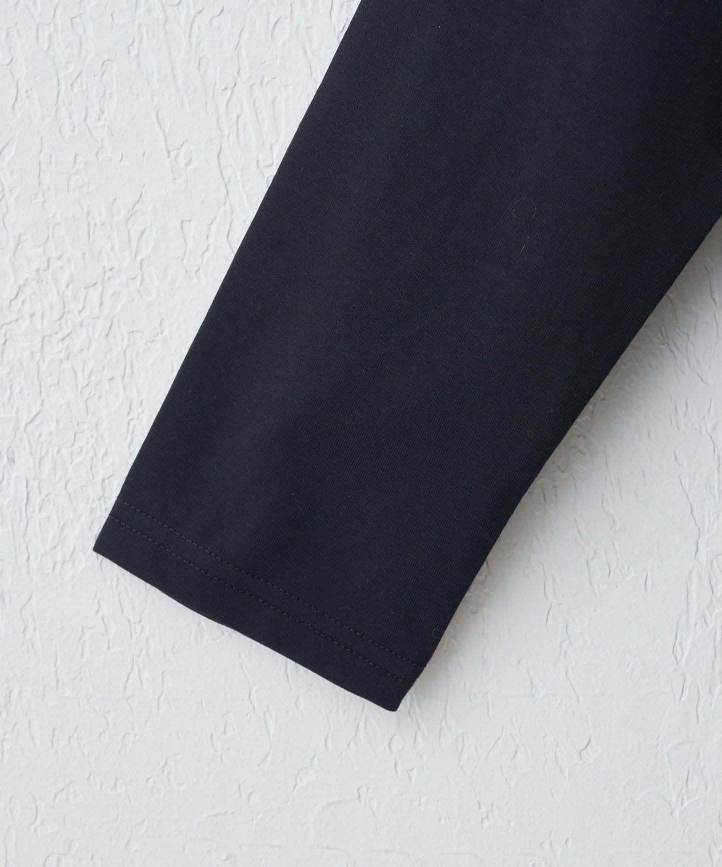 下襬蕾絲不對稱下襬T恤