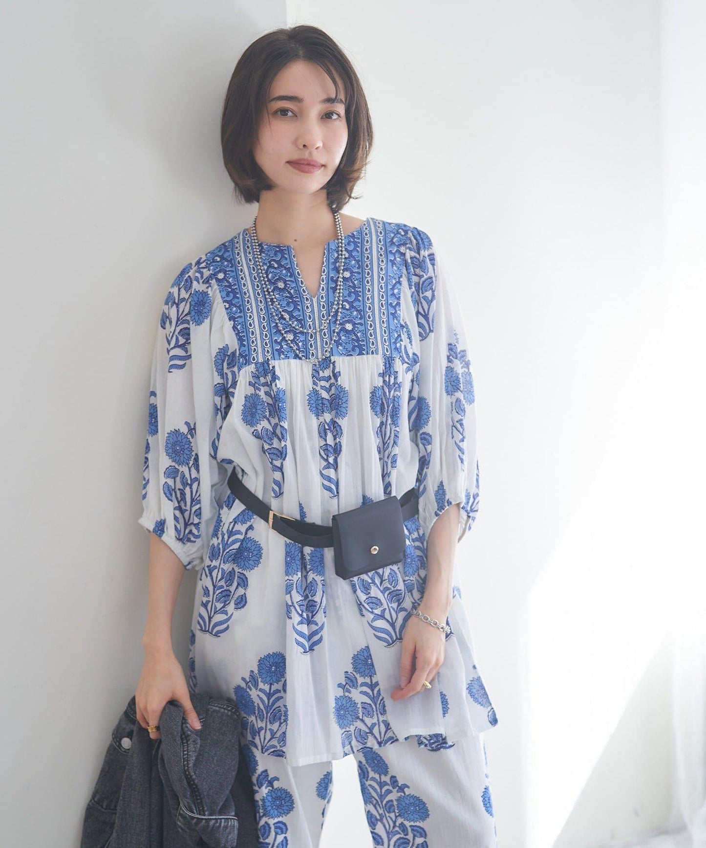 花卉圖案長款設計 襯衫上衣