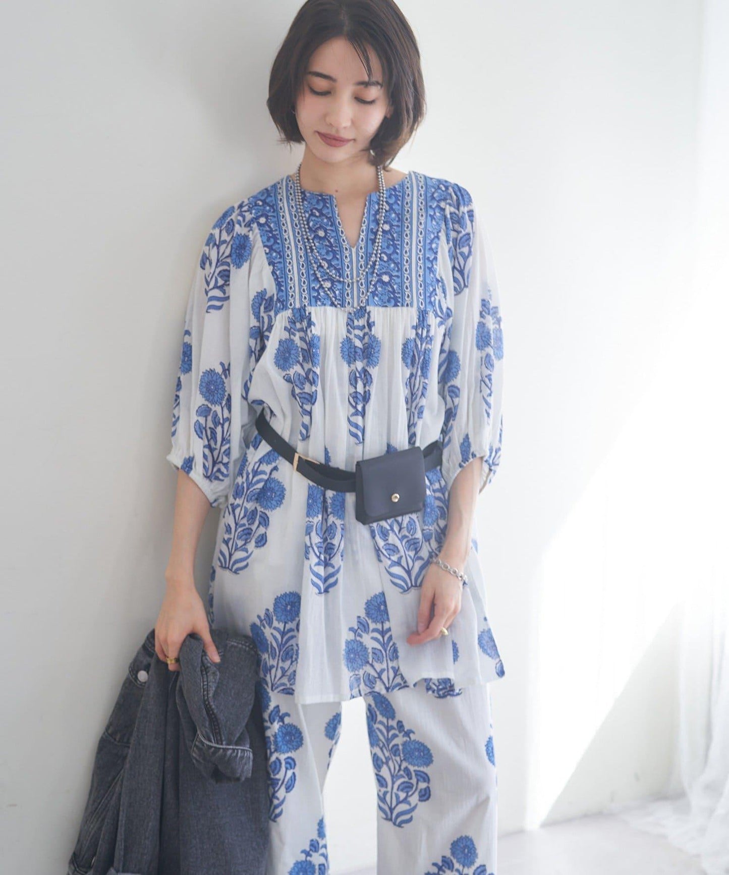 花卉圖案長款設計 襯衫上衣