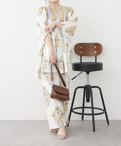 花卉圖案長款設計 襯衫上衣