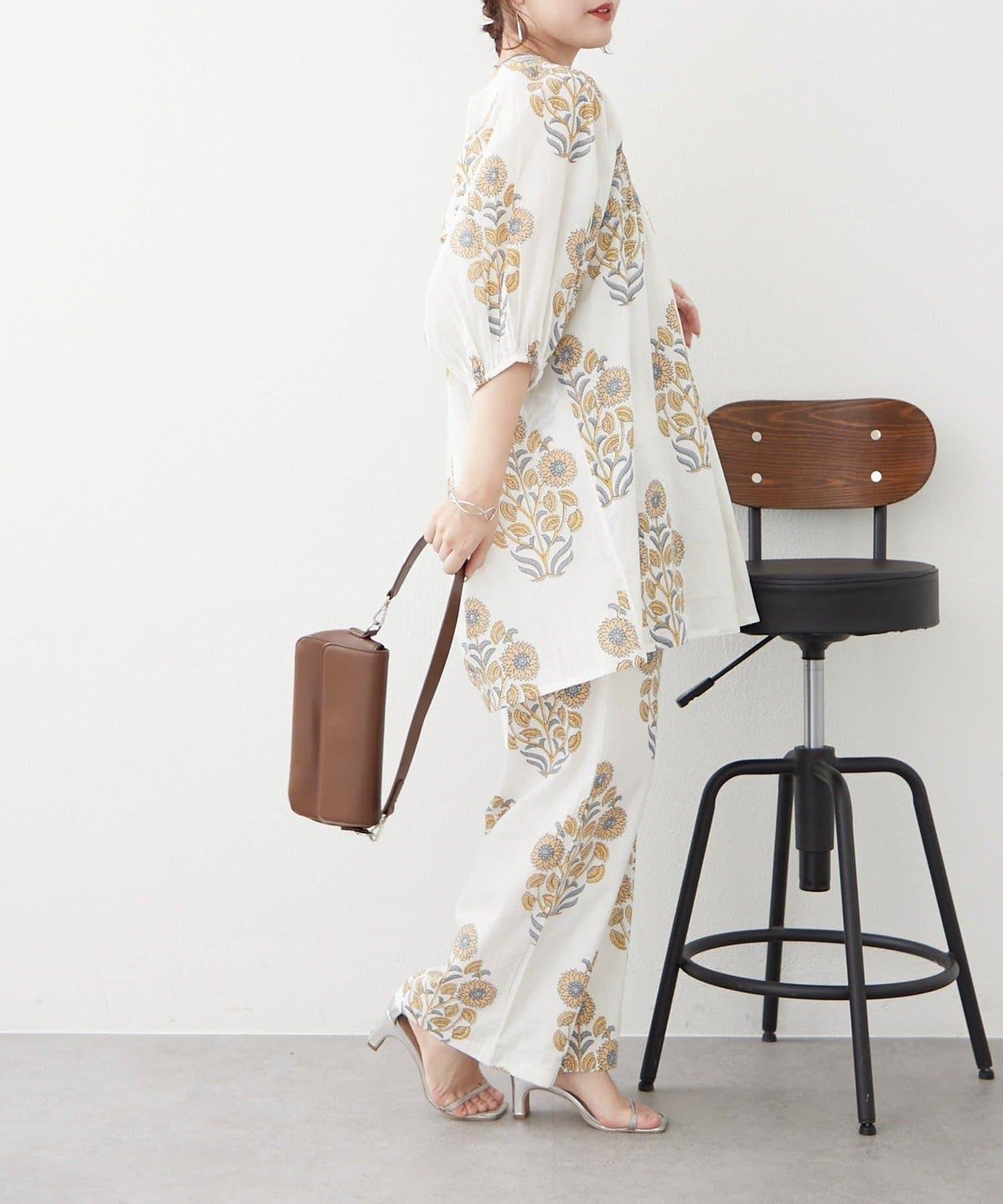 nane India Series 花卉圖案休閒長褲