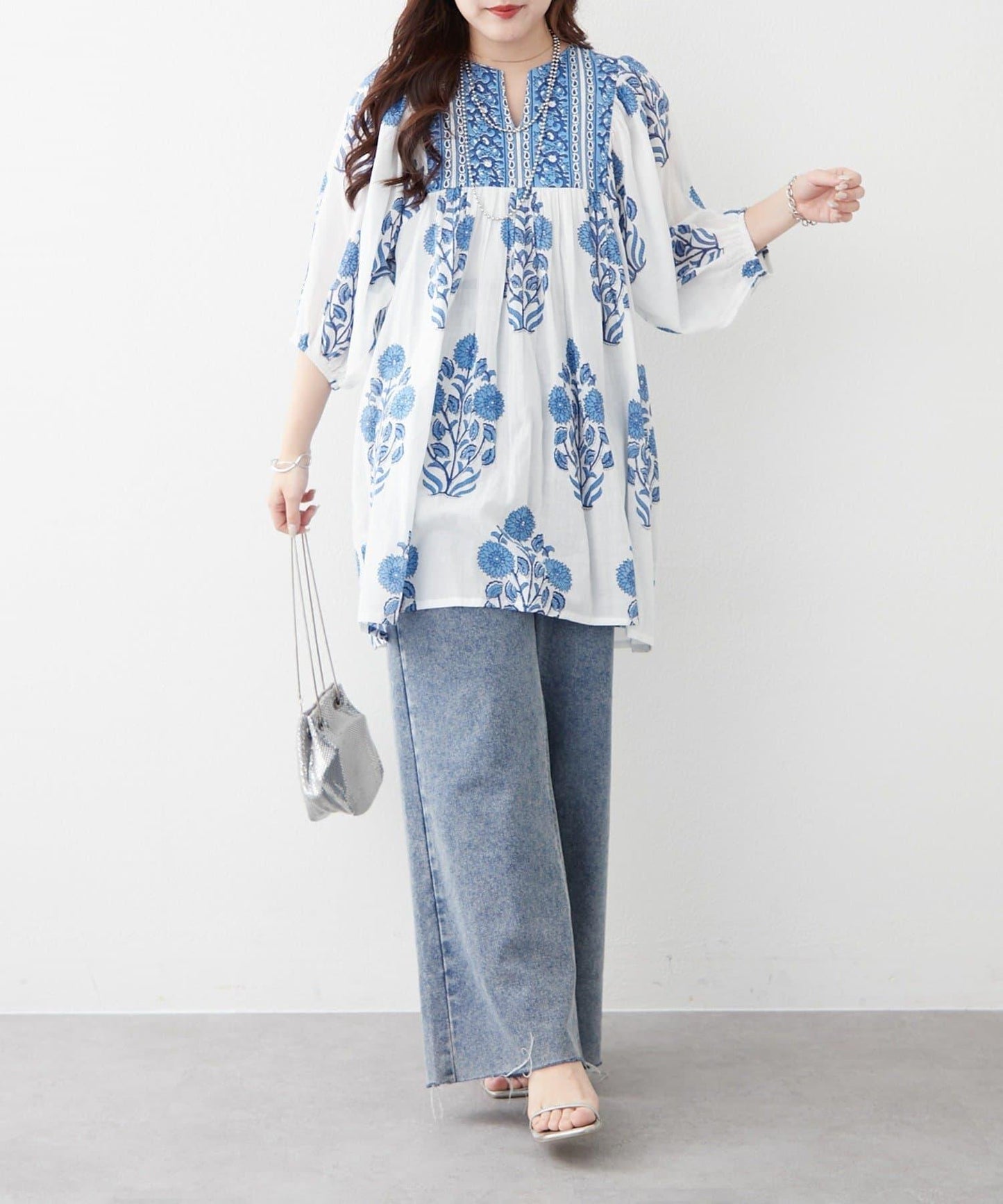 花卉圖案長款設計 襯衫上衣
