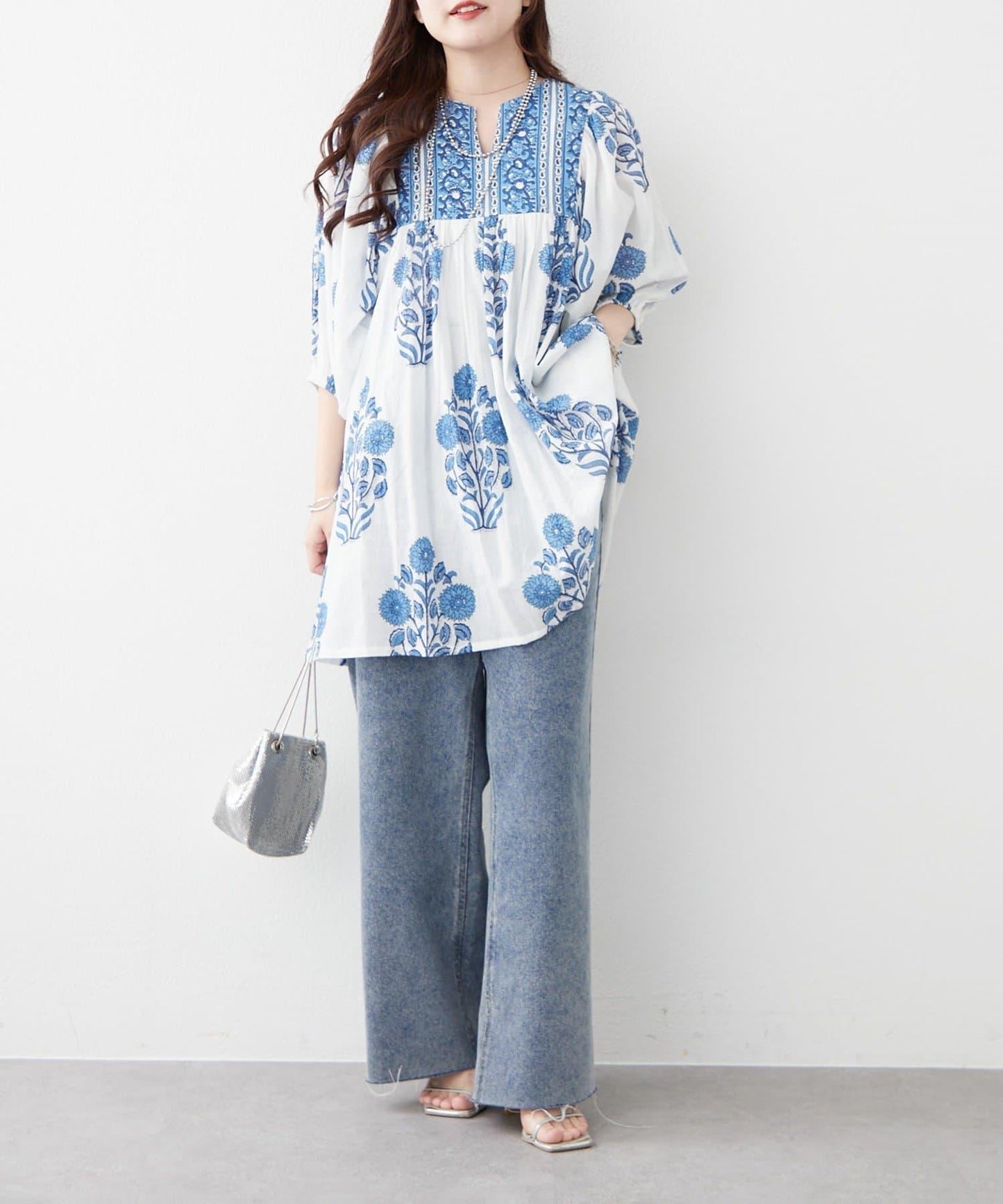 花卉圖案長款設計 襯衫上衣