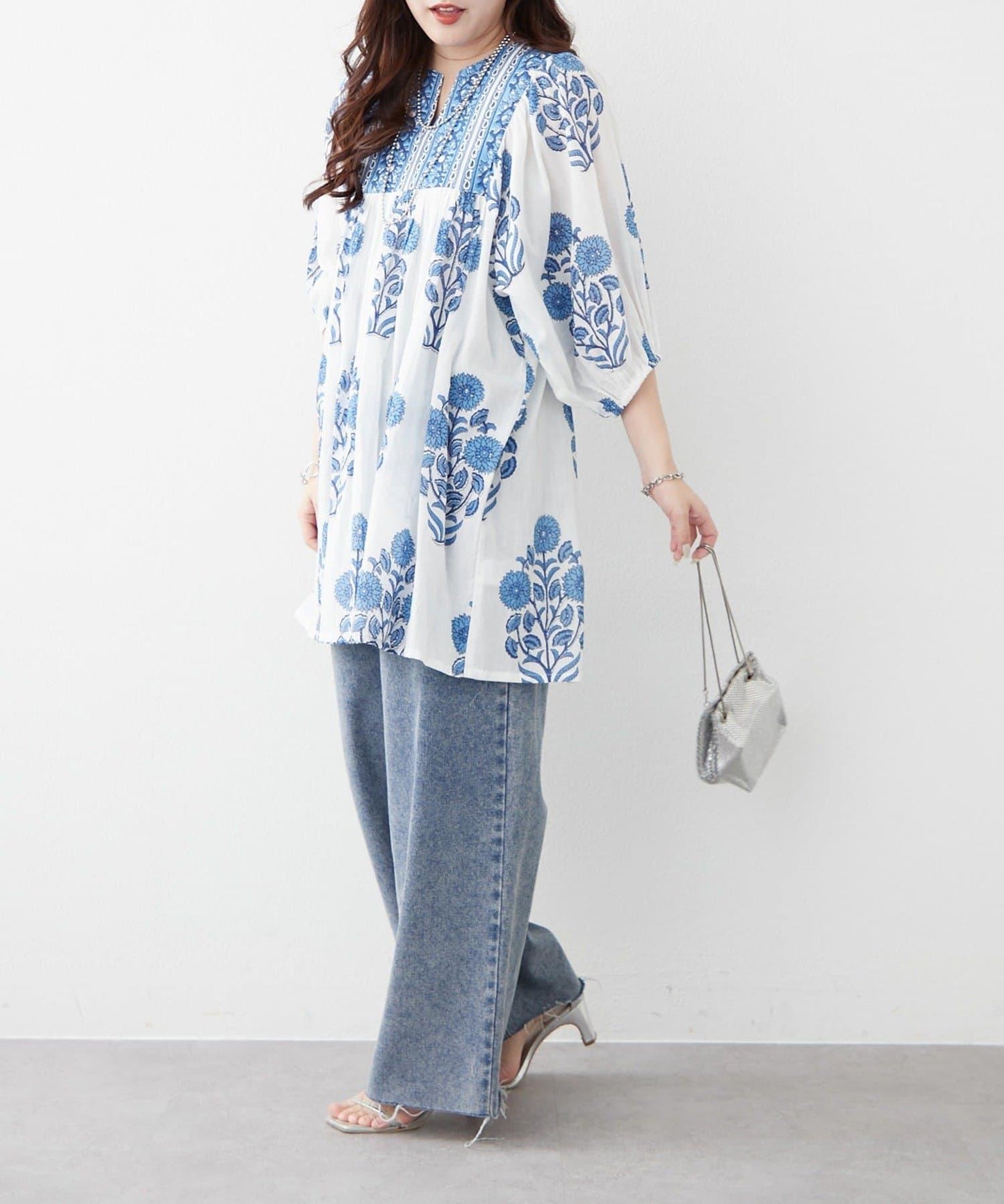 花卉圖案長款設計 襯衫上衣