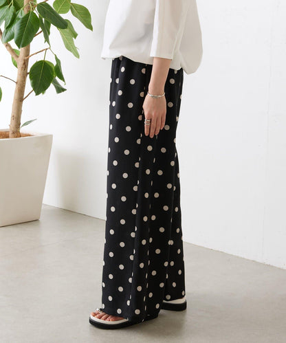 波點印花褲子