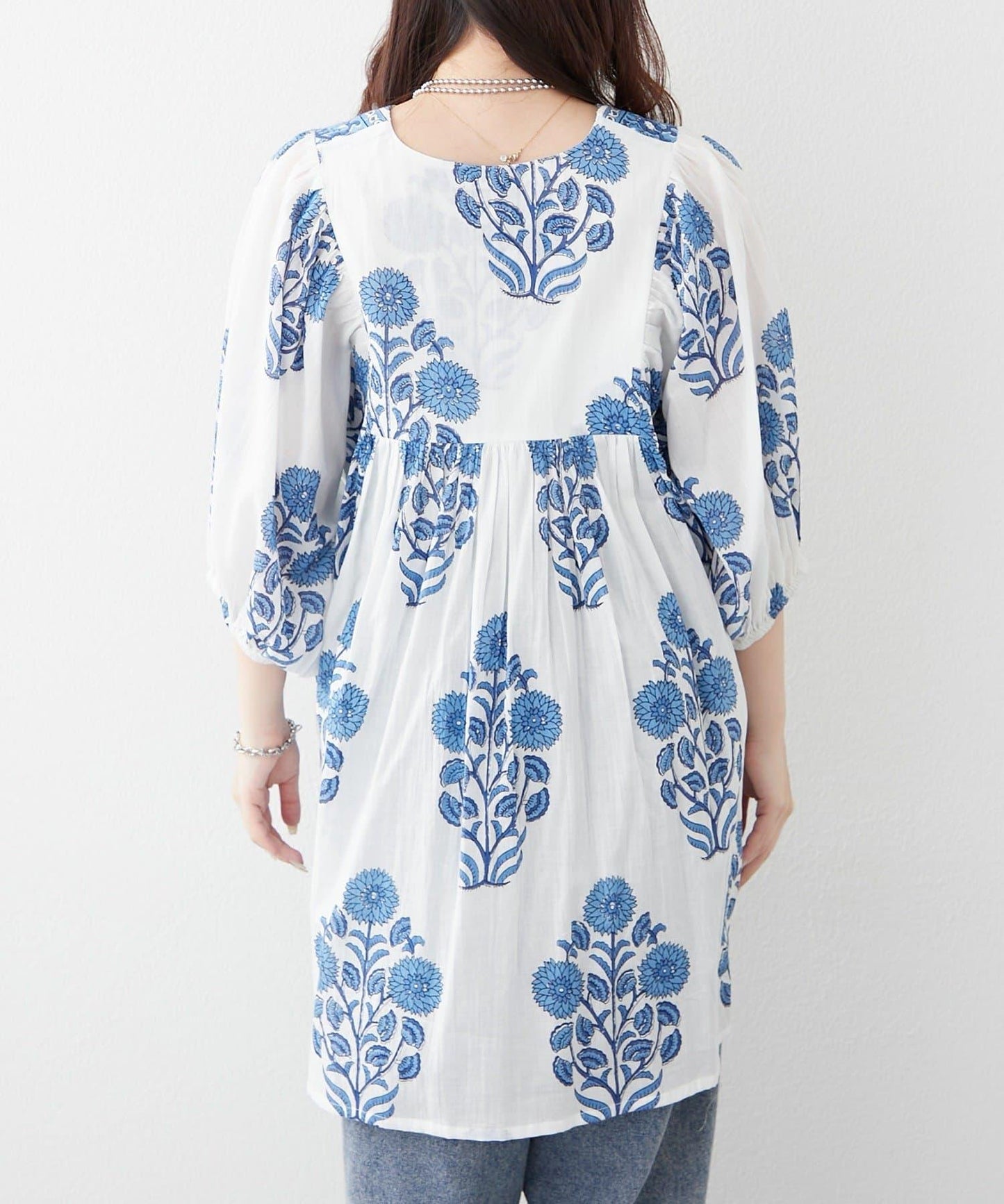 花卉圖案長款設計 襯衫上衣