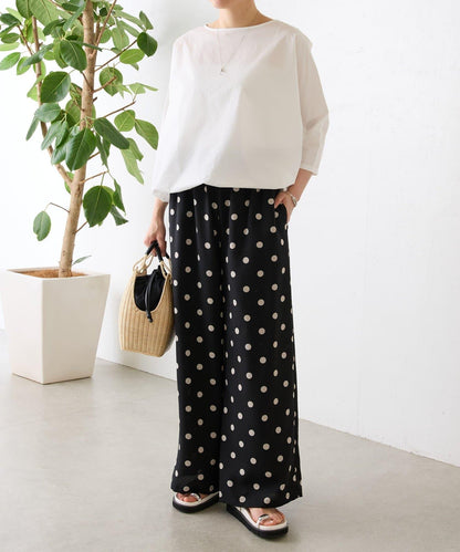 波點印花褲子