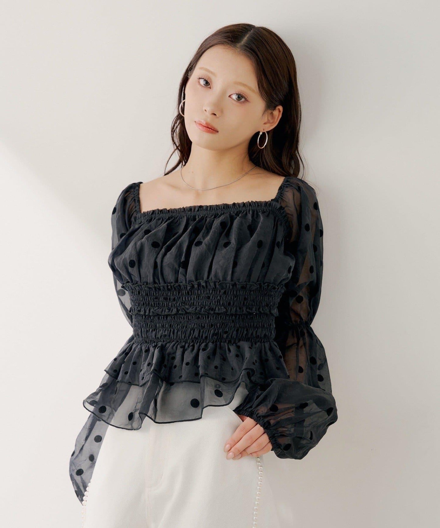 SALON by Chico 可拆卸袖荷葉擺褶皺襯衫