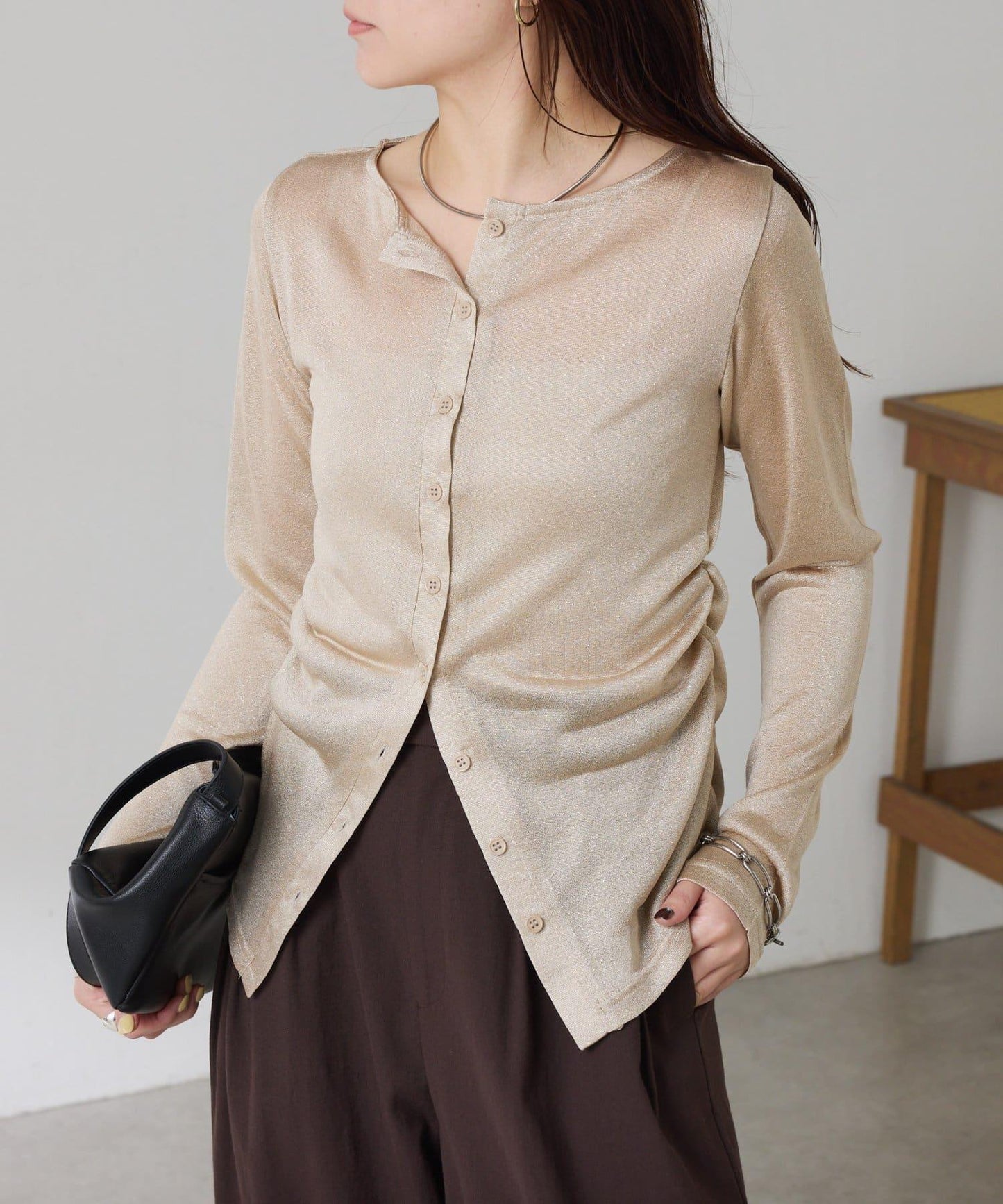 側褶皺設計 針織開衫