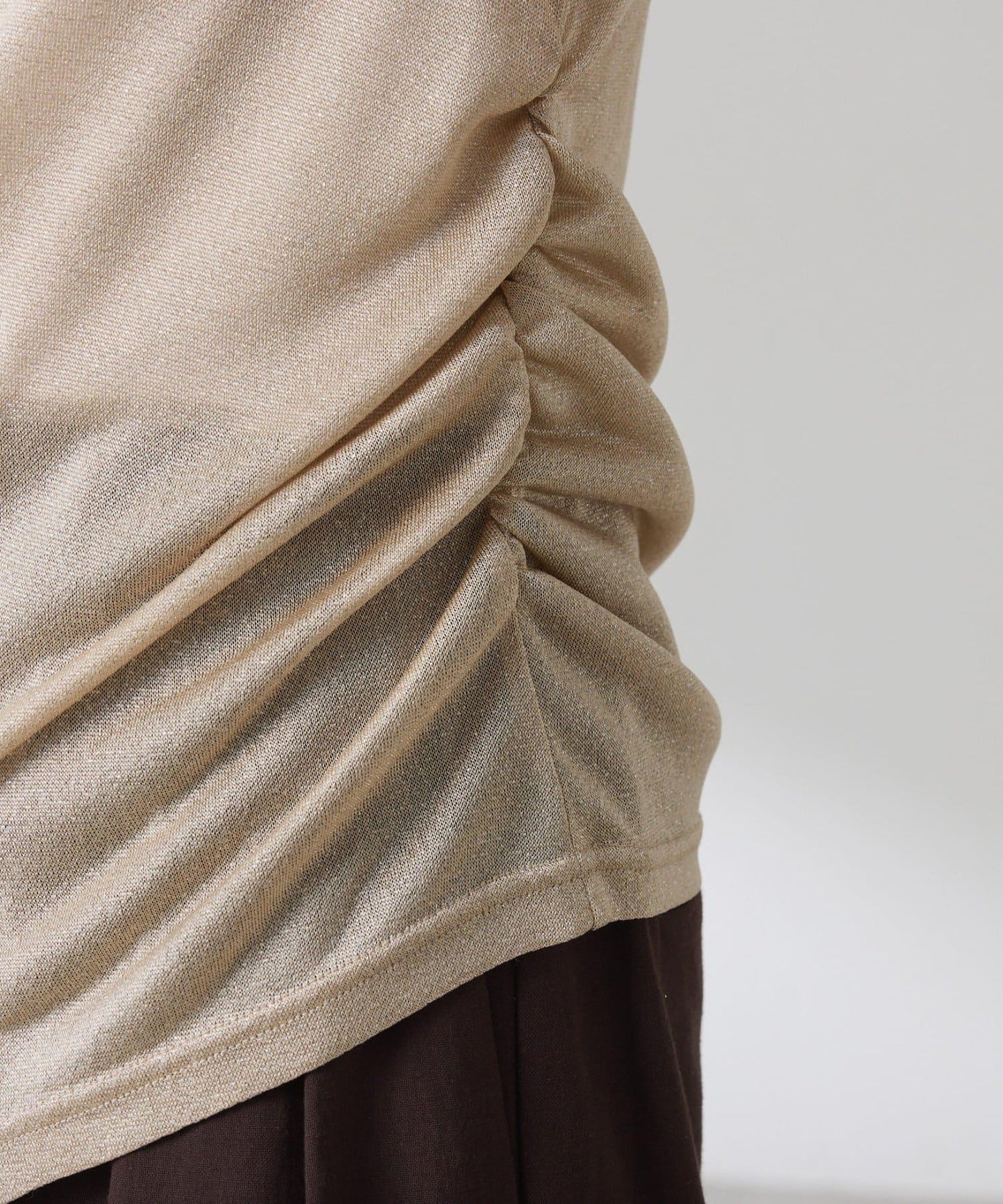 側褶皺設計 針織開衫