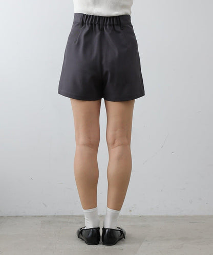 單褶設計 西裝面料 短款西裝短褲