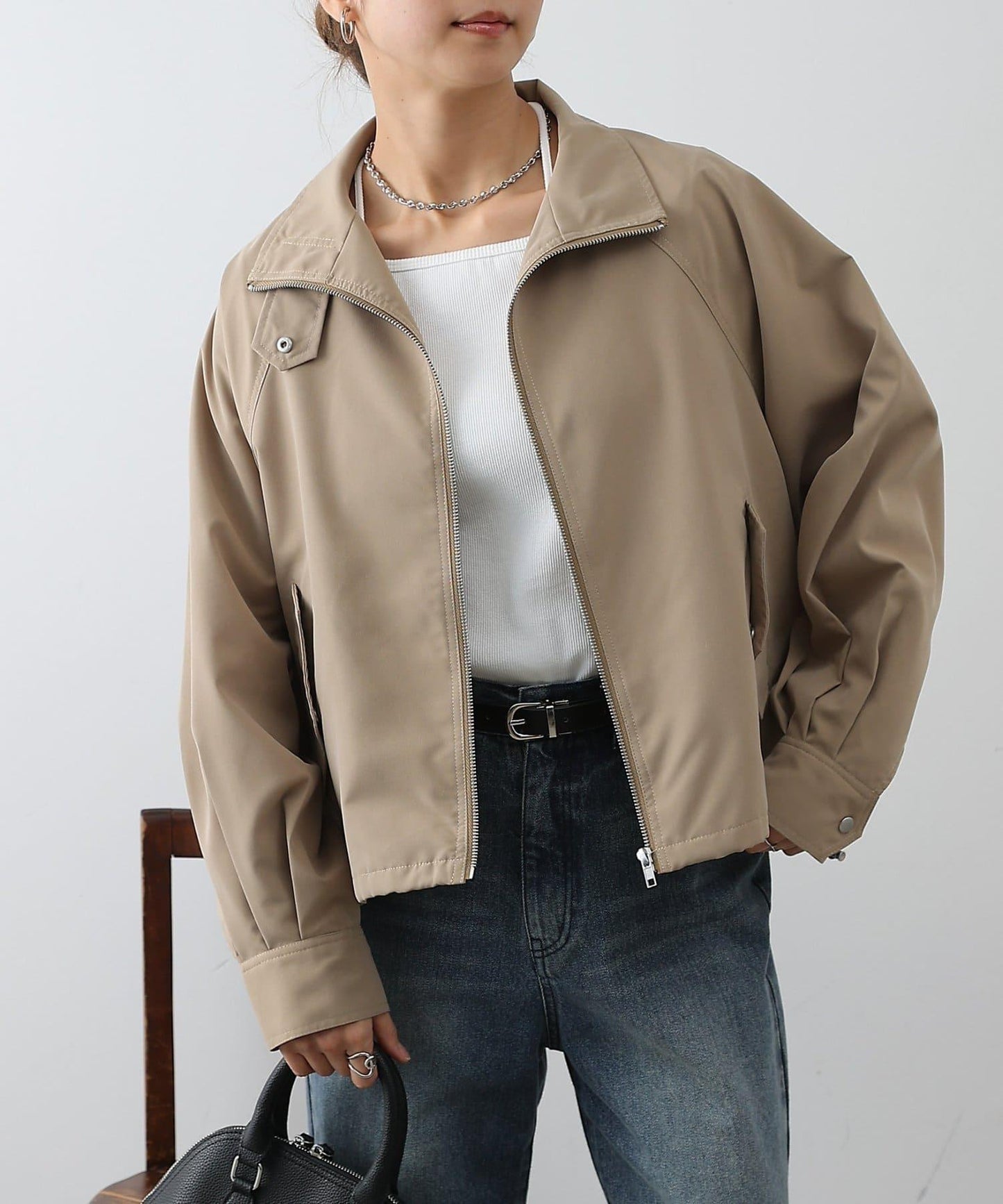 下襬抽繩拉鍊夾克