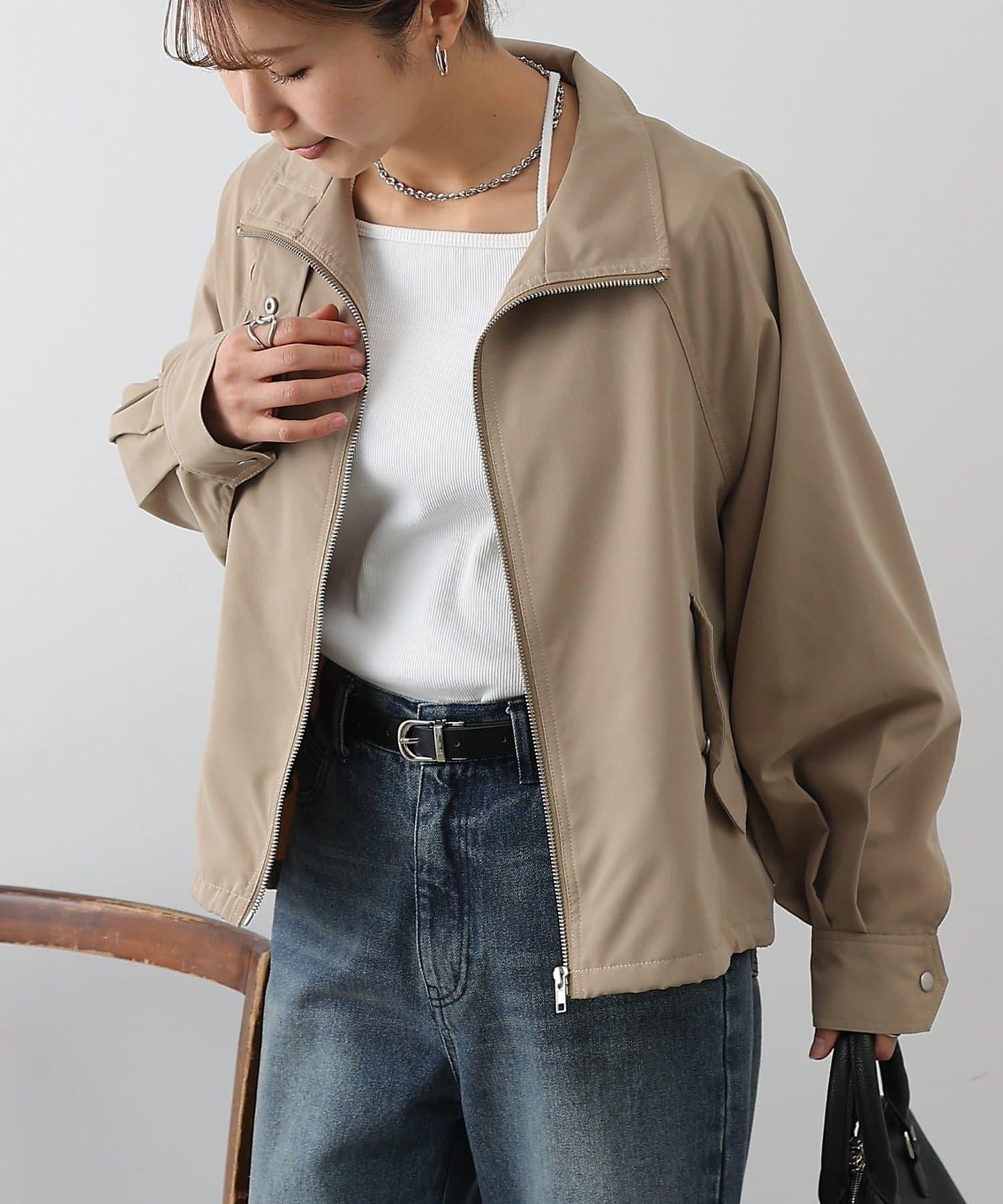 下襬抽繩拉鍊夾克