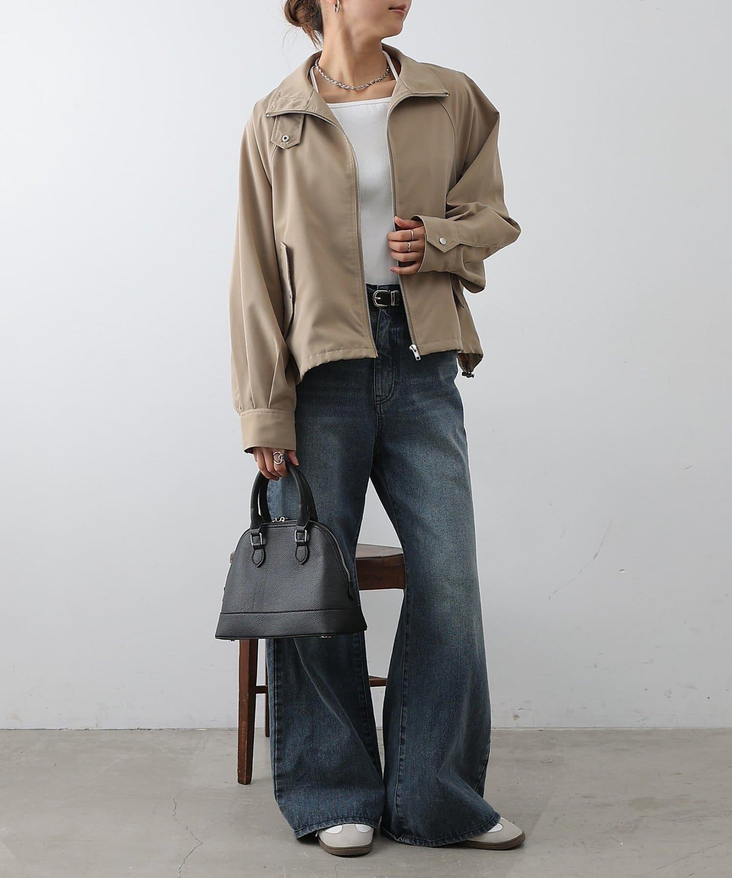 下襬抽繩拉鍊夾克