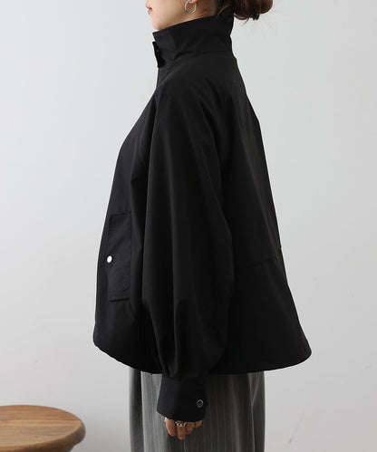 下襬抽繩拉鍊夾克