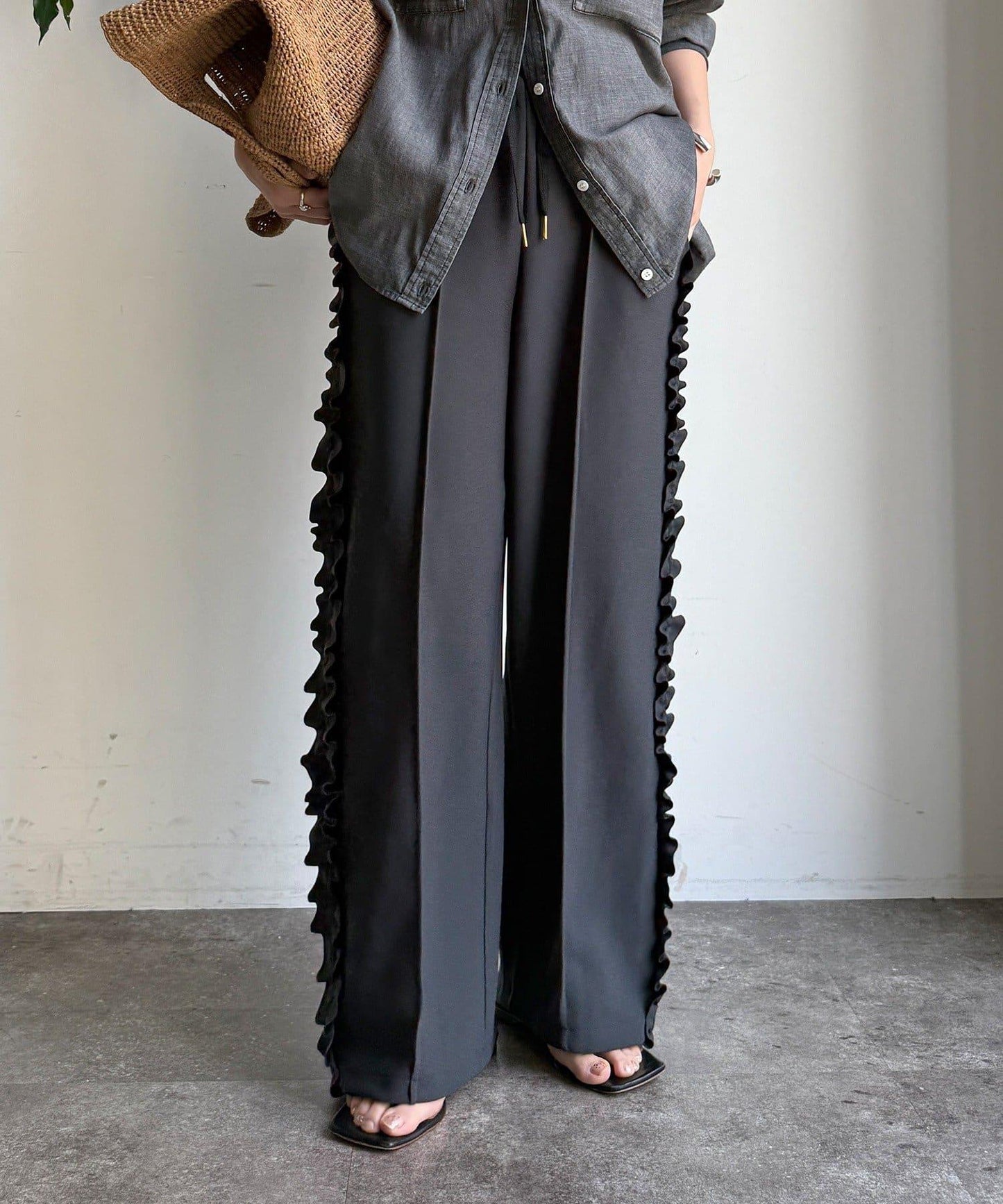 彈力喬其紗側邊荷葉邊褲子（網絡限定）