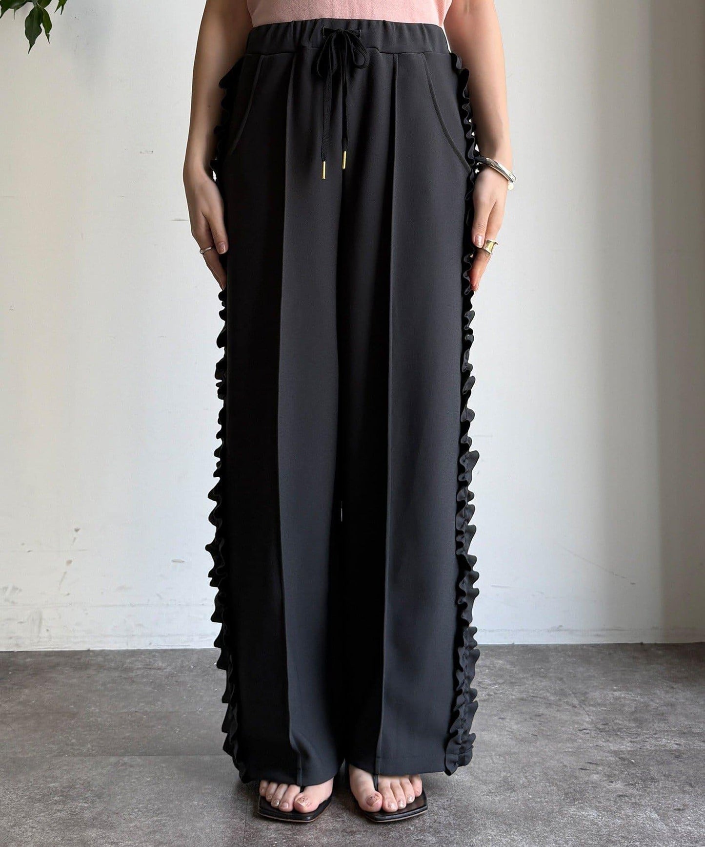 彈力喬其紗側邊荷葉邊褲子（網絡限定）