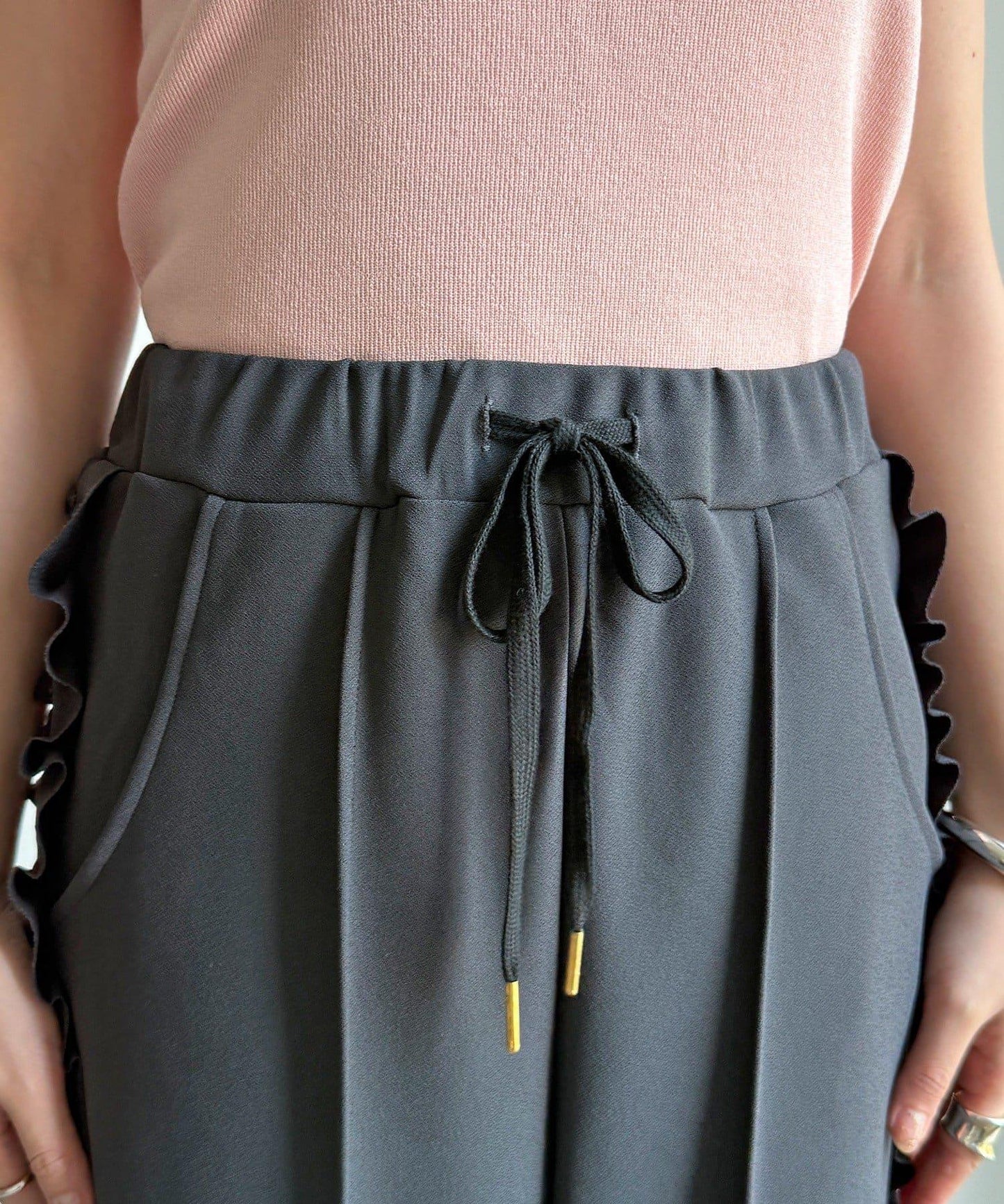 彈力喬其紗側邊荷葉邊褲子（網絡限定）