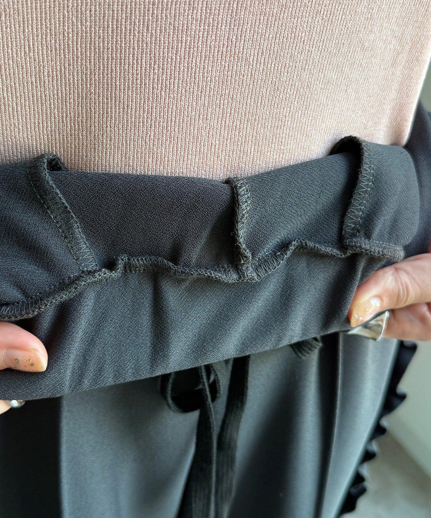 彈力喬其紗側邊荷葉邊褲子（網絡限定）