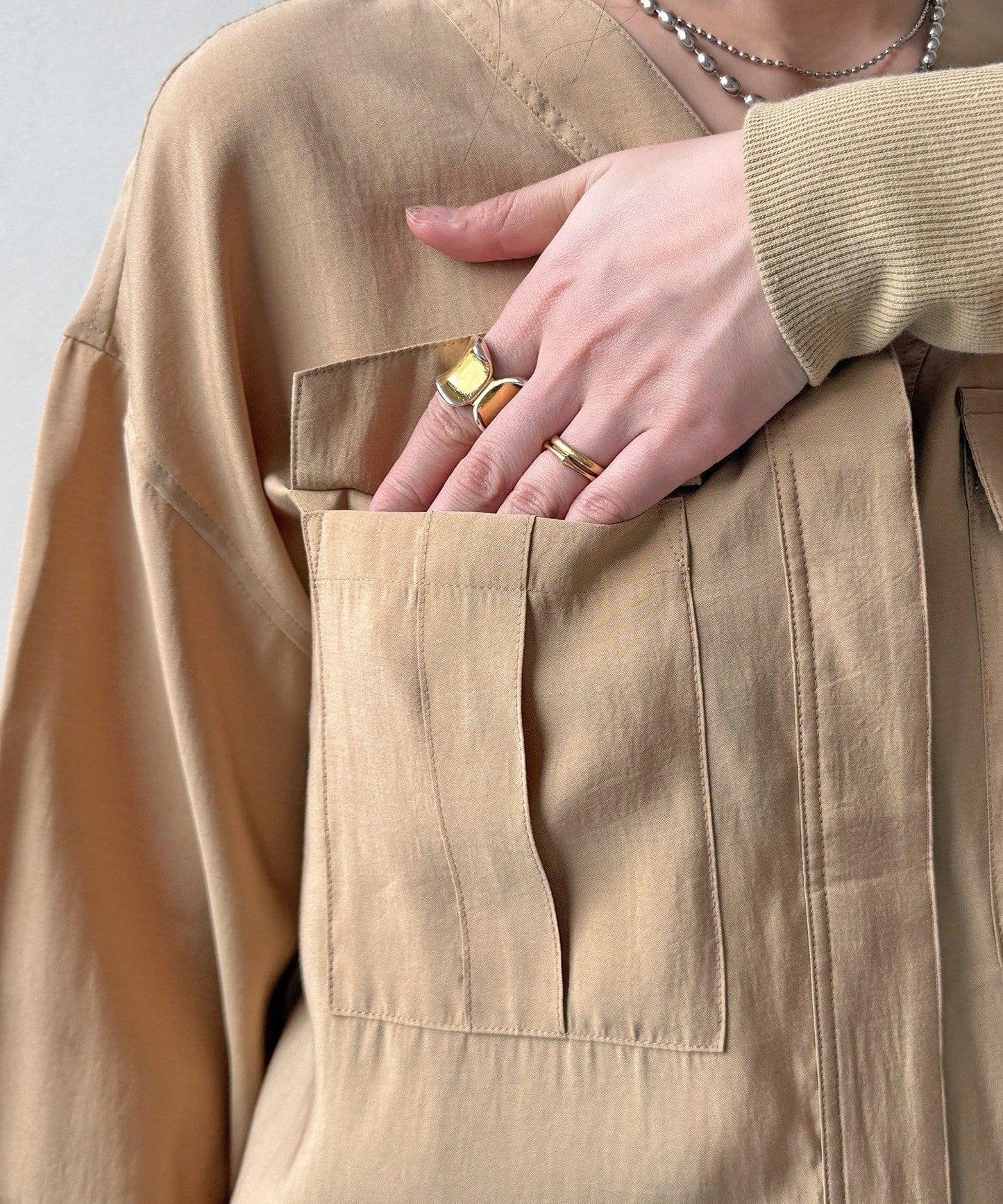 無領夾克風設計襯衫