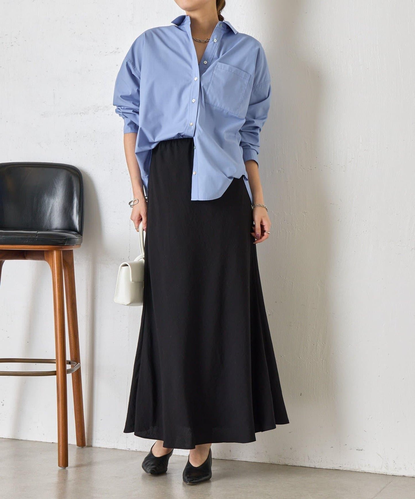 後褶設計寬鬆襯衫