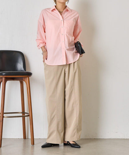 後褶設計寬鬆襯衫