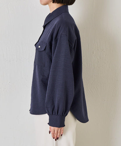 袖口抽褶 雙口袋 襯衫