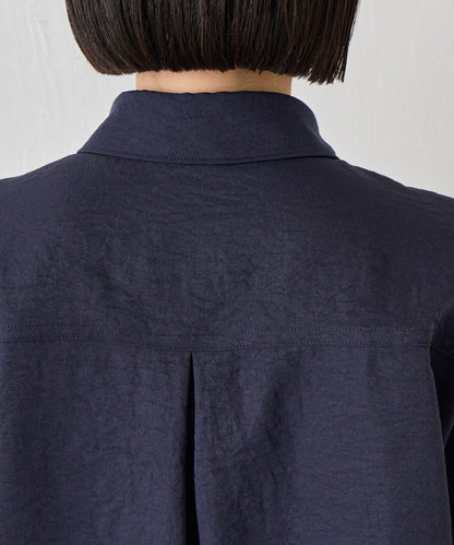 袖口抽褶 雙口袋 襯衫