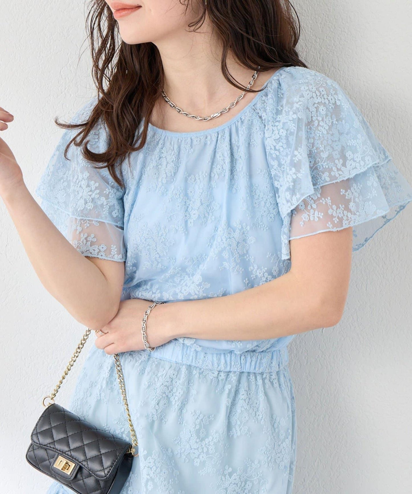 網紗刺繡 荷葉袖 襯衫