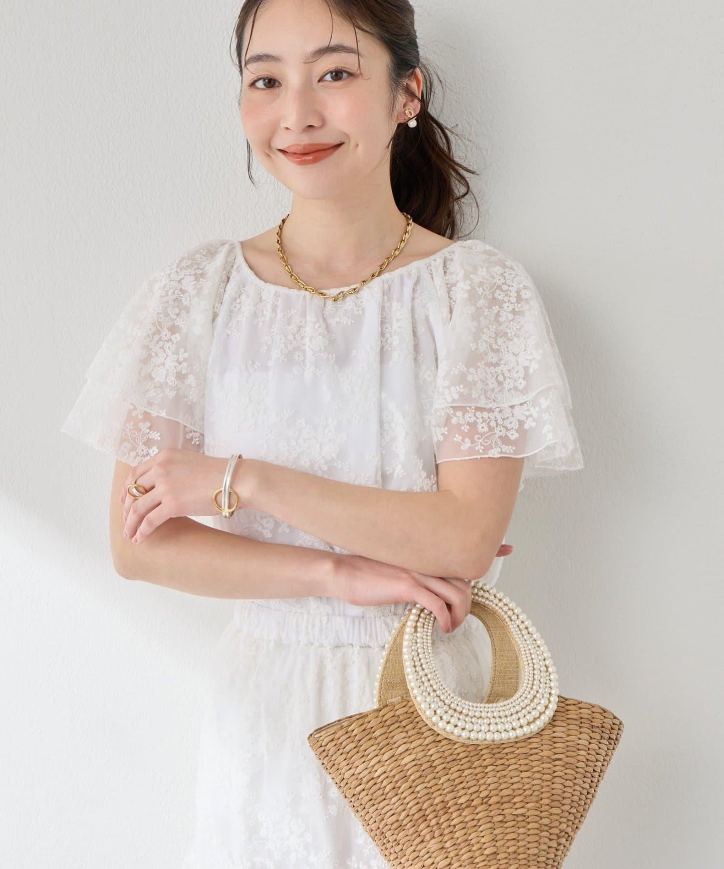 網紗刺繡 荷葉袖 襯衫