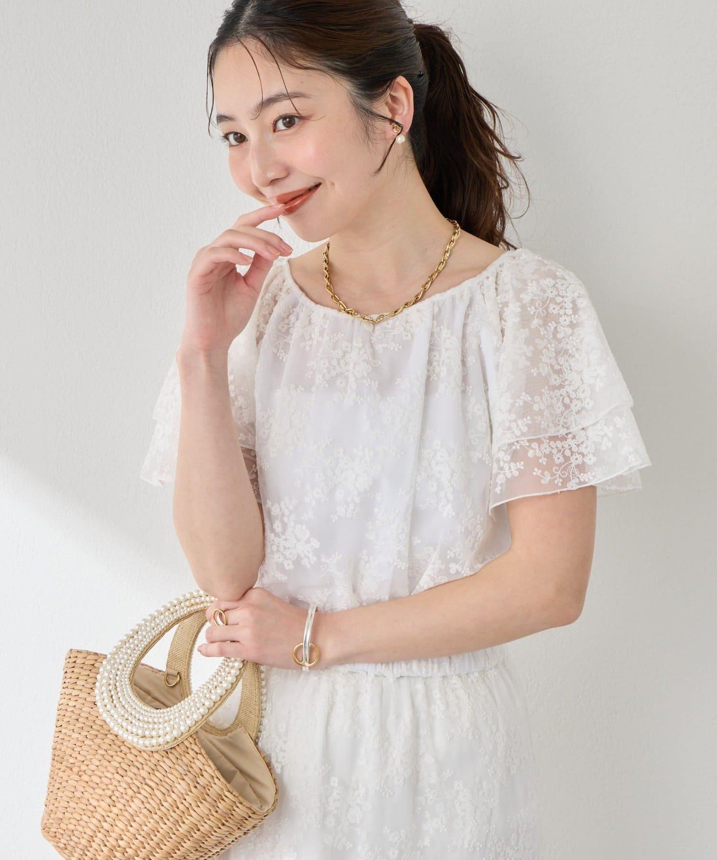 網紗刺繡 荷葉袖 襯衫