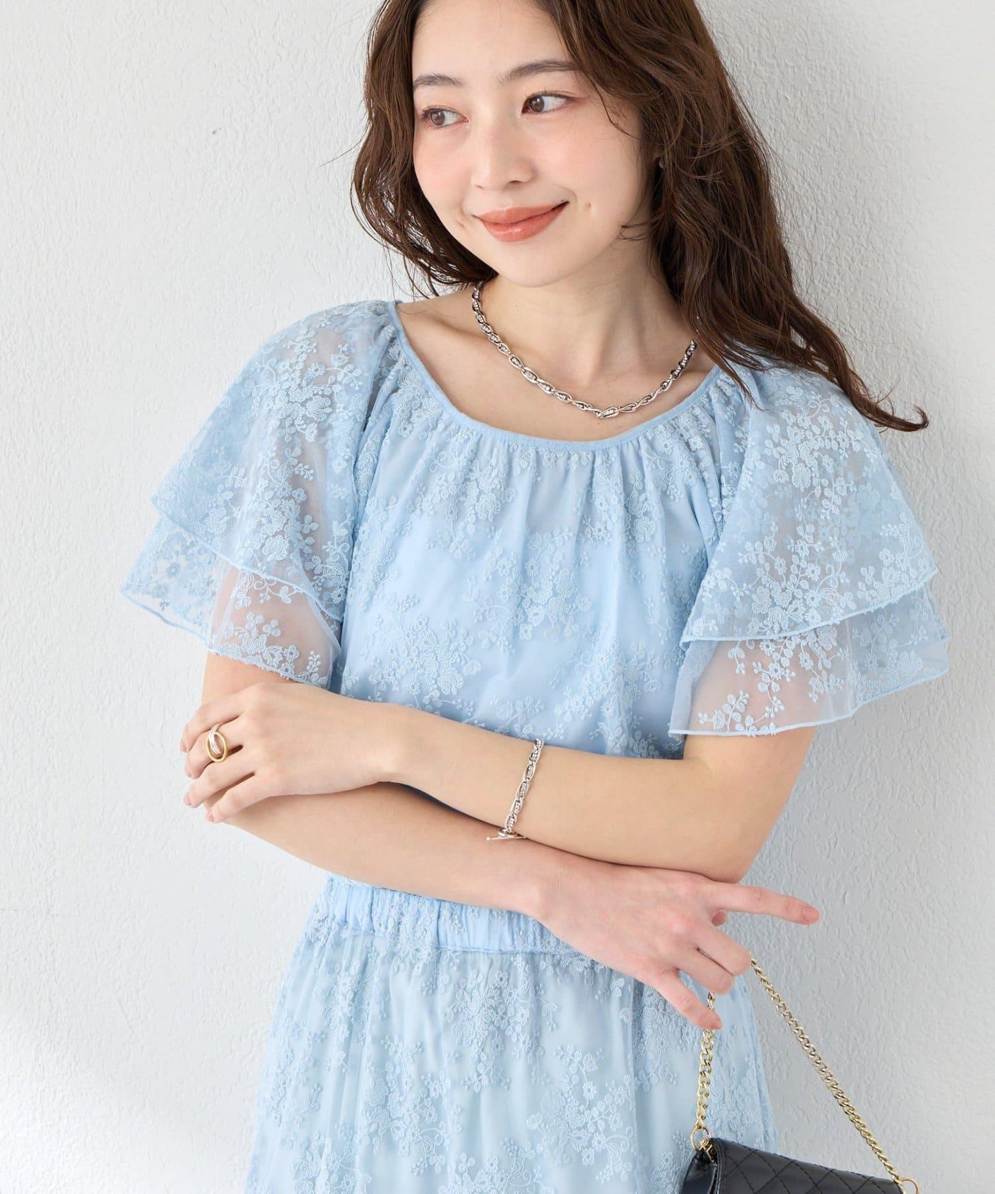 網紗刺繡 荷葉袖 襯衫