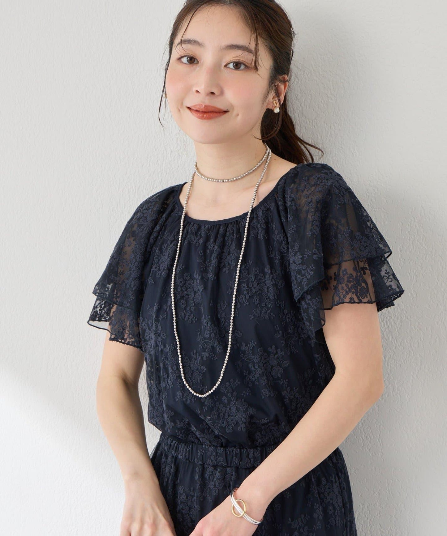 網紗刺繡 荷葉袖 襯衫