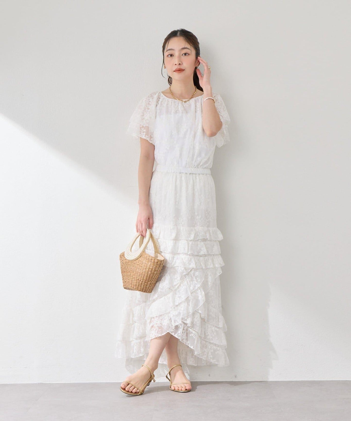 網紗刺繡 荷葉袖 襯衫