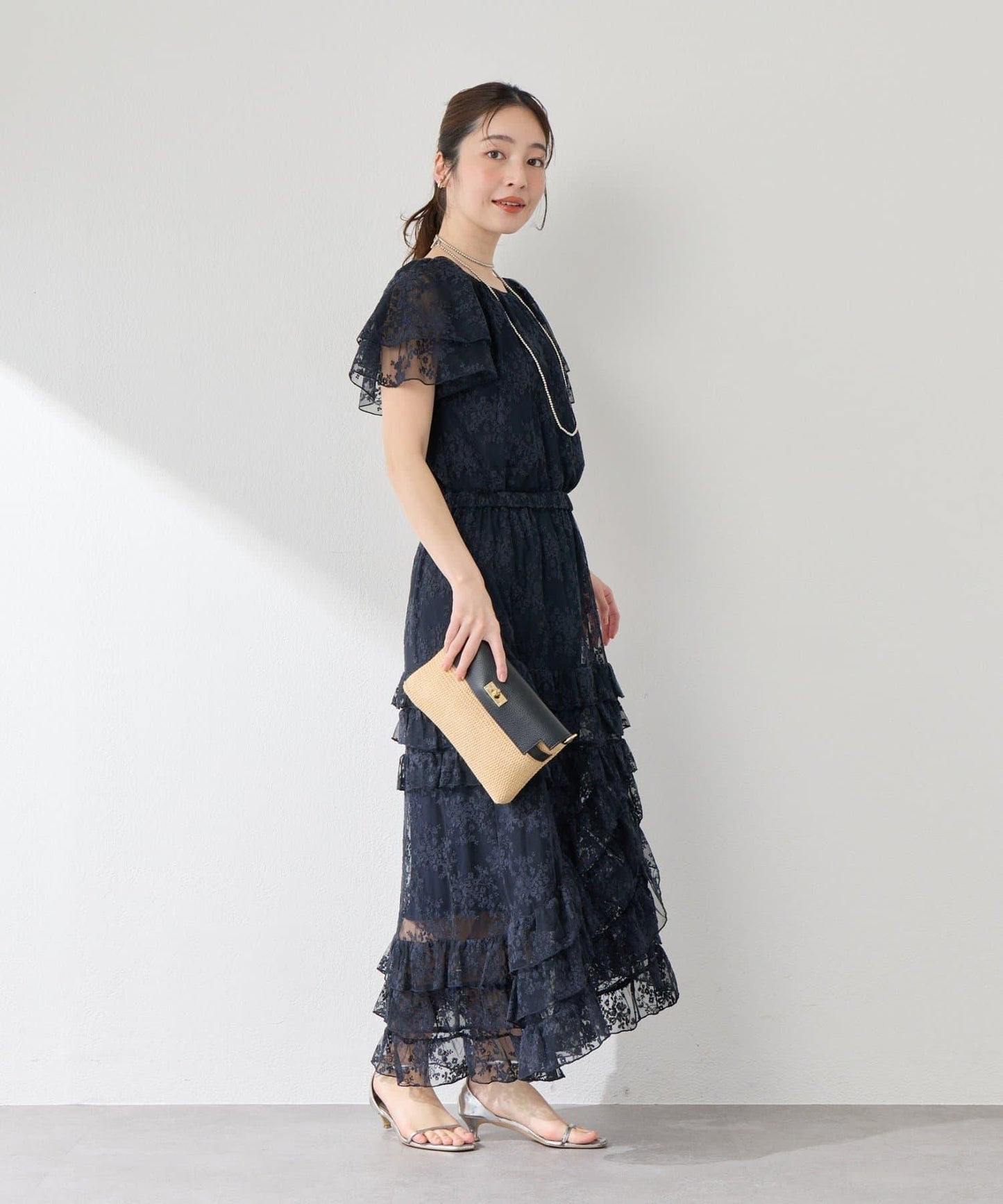 網紗刺繡 荷葉袖 襯衫