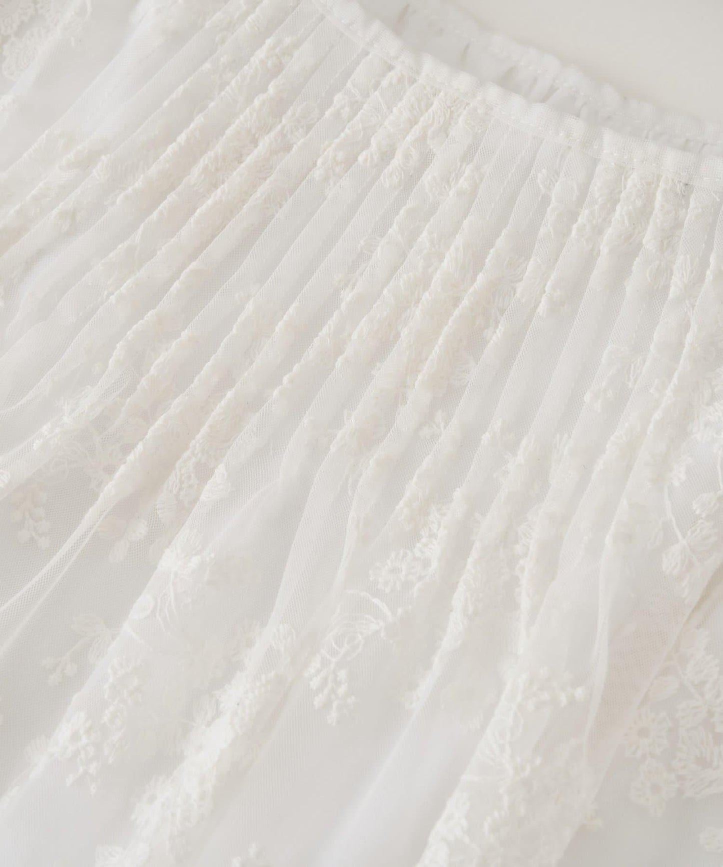 網紗刺繡 荷葉袖 襯衫